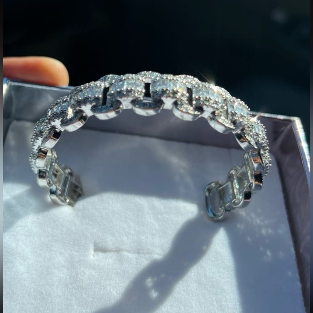 925 Sterling Silver plated Swarovski elements cuff bracelet - Picture 6 of 12